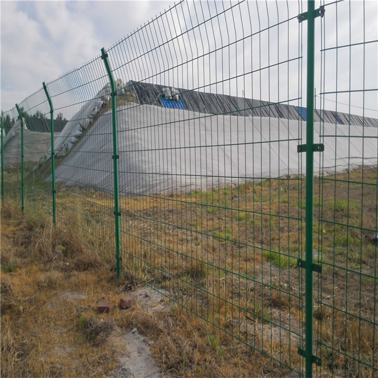 安徽养殖铁丝围栏网图片1