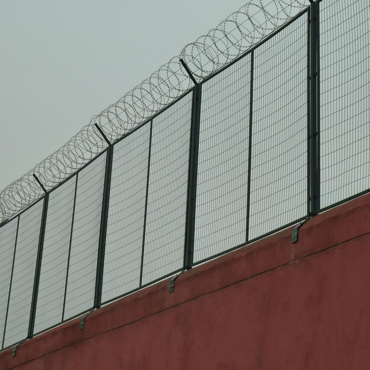 安徽监狱防攀爬金属网墙图片4