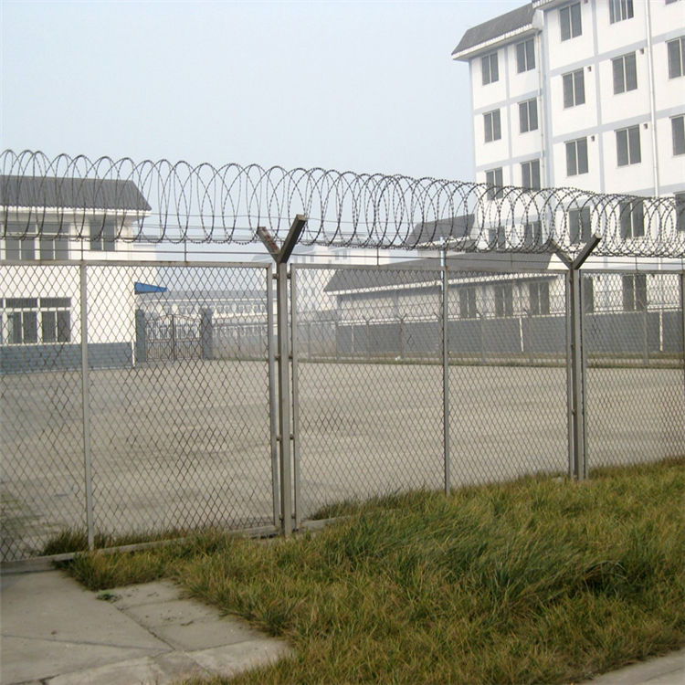 监狱焊接网围墙图片2