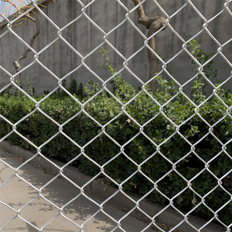 安徽铝包钢机场围栏网图片1