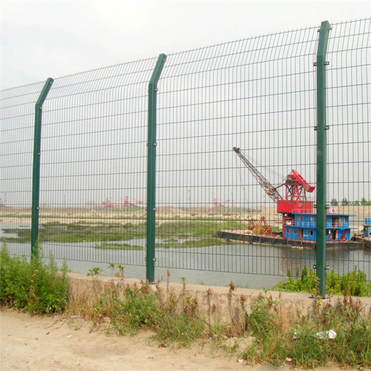 安徽水渠隔离网栏图片2