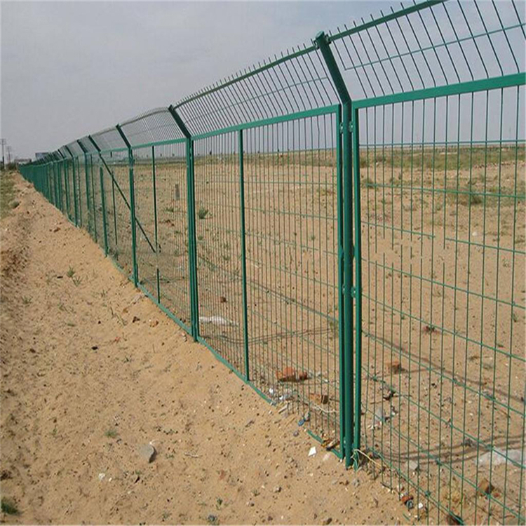 铁丝护栏网-铁丝围栏网图片4