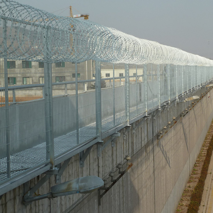 安徽监狱墙体加高围网图片4