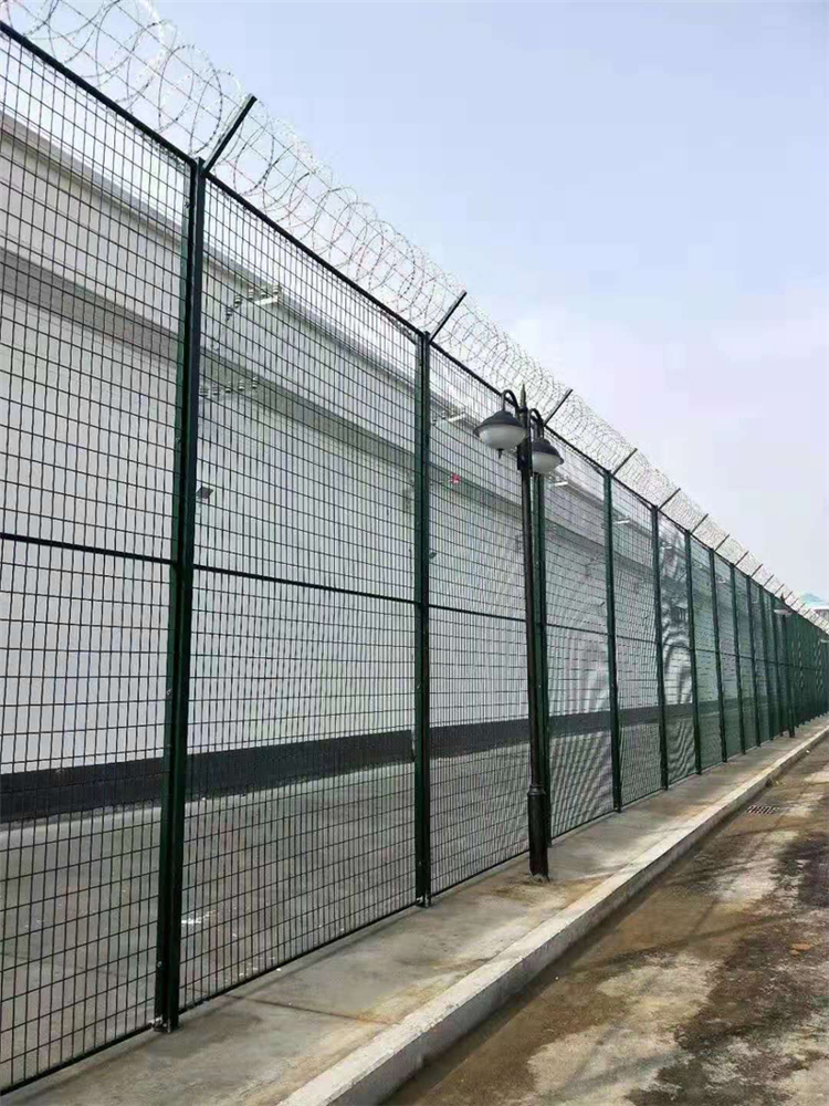 监狱警戒钢网墙图片1