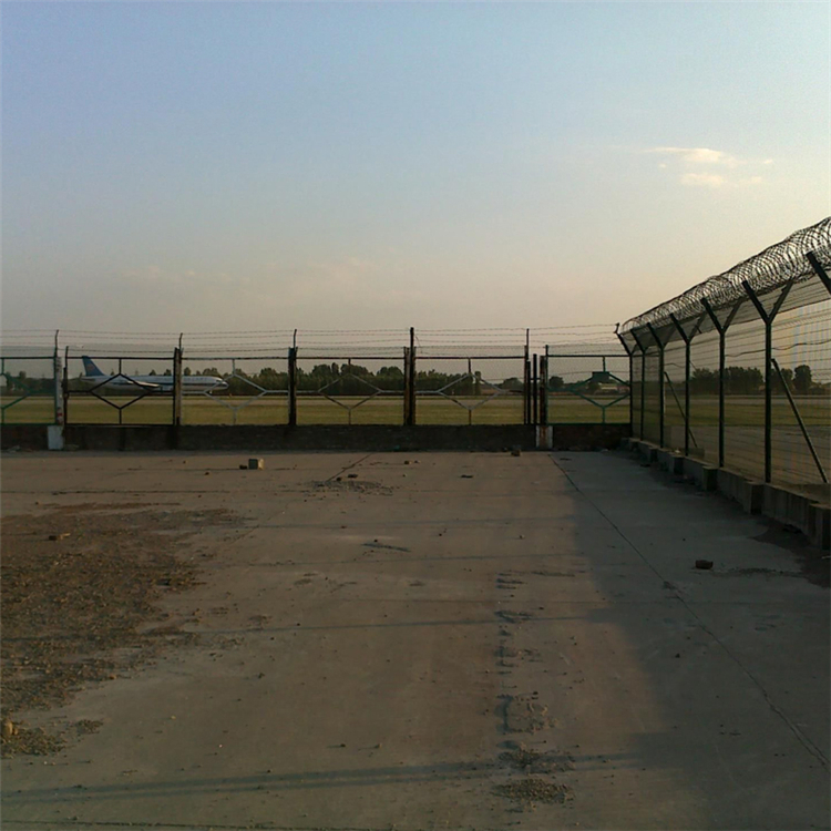安徽机场防护护栏网图片3