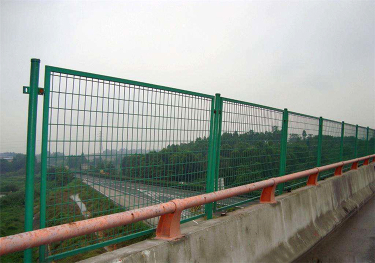 安徽大桥防抛护栏图片2