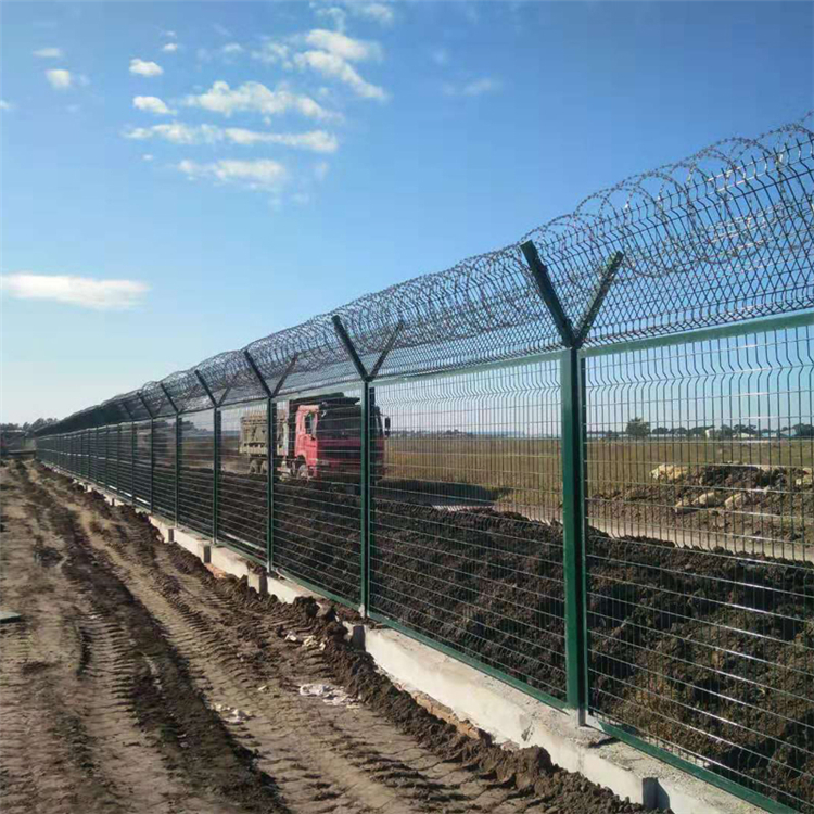 边境线钢网墙图片2