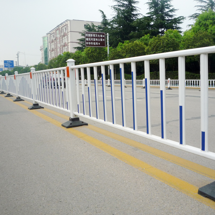 广东道路市政护栏图片2