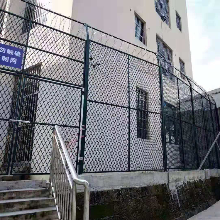 福建刀片焊接铁丝网围栏