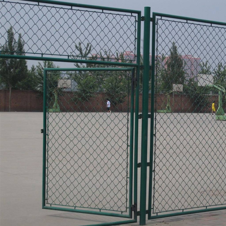 球场包塑围栏网