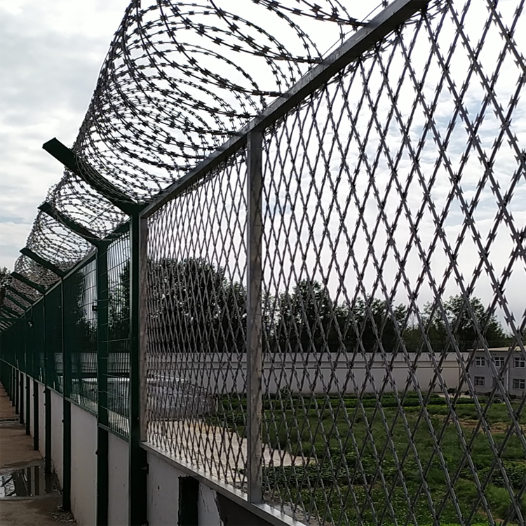 监狱防攀爬隔离护栏网图片4