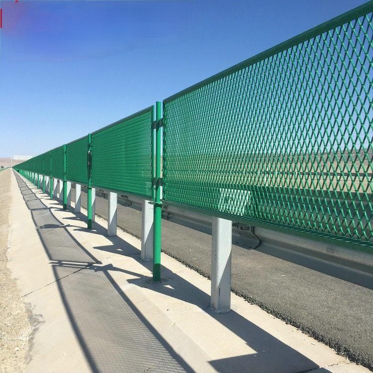 高速公路菱形网孔防眩网安装图片4