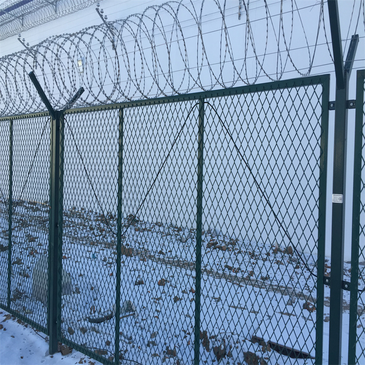 监狱区域封闭隔离网的常见规格型号图片1
