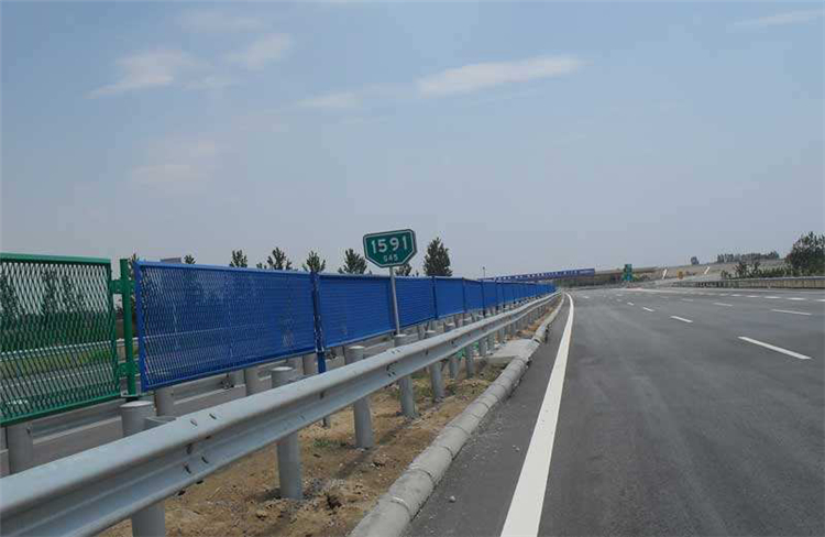 高速公路防眩网验收标准图片1