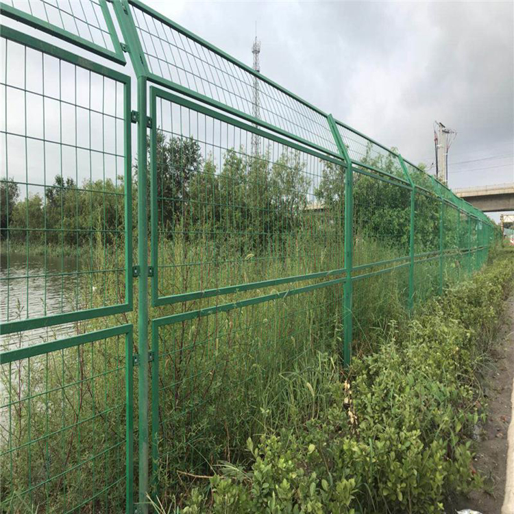 河南水库周围安全隔离防护网图片2