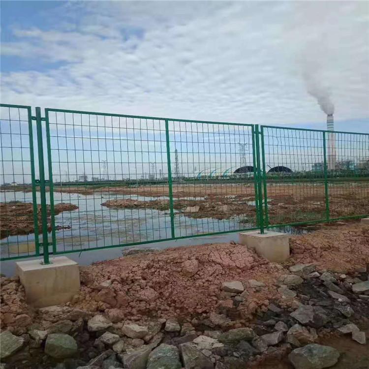 新疆水库周围安全隔离防护网图片4