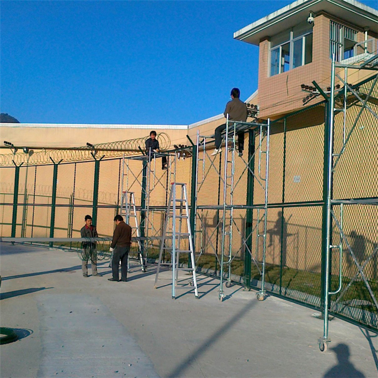 新疆监狱外墙金属隔离网安装示意图图片6